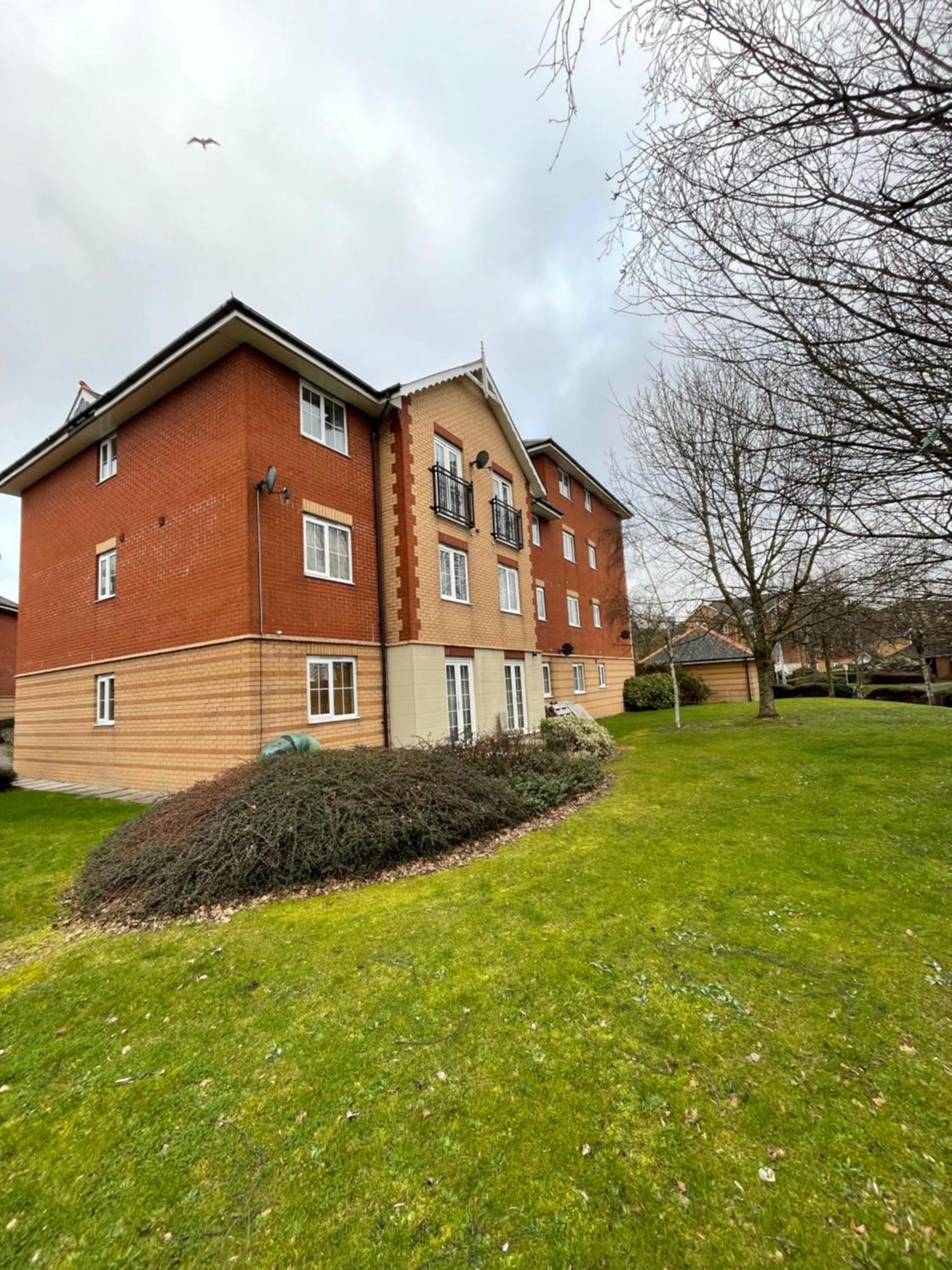 Spacious 3 Bedroom Duplex Apartment On Cardiff Bay - Free Parking & Wifi By Ekliving Luxe Short Lets & Serviced Accommodation Exterior foto
